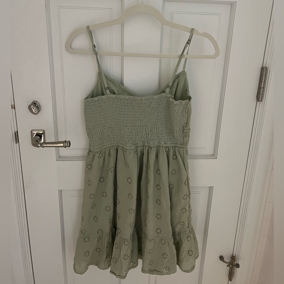 Hollister Green floral cutouts mini dress (discontinued) - Picture 3 of 4